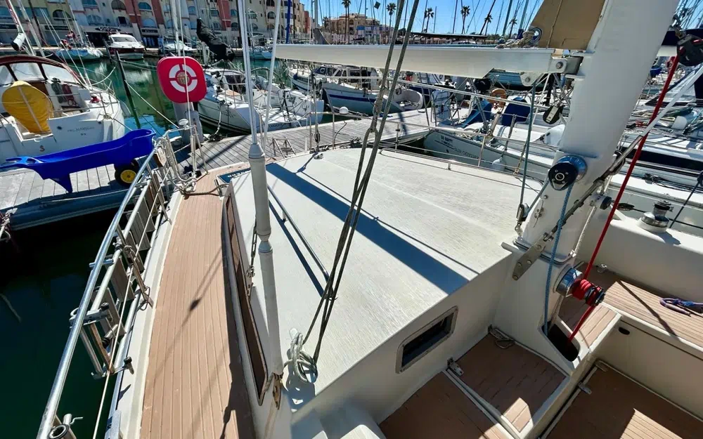 slider 28 Amel Super Maramu