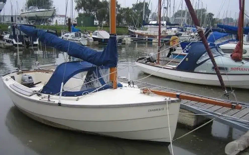 slider 1 Cornish Crabber 17