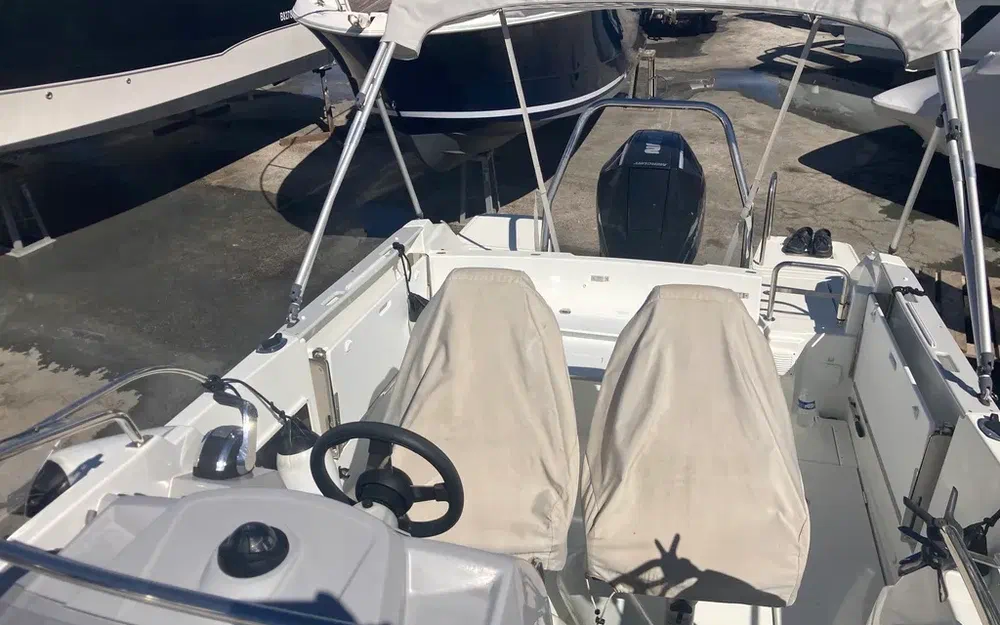 slider 6 Jeanneau CAP CAMARAT 7.5 WA S2