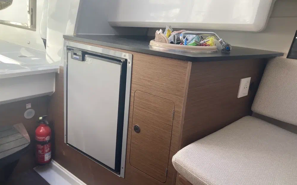 slider 12 Jeanneau CAP CAMARAT 7.5 WA S2