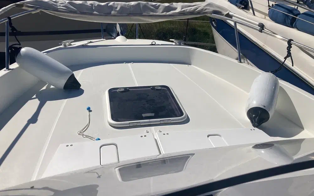 slider 9 Jeanneau CAP CAMARAT 7.5 WA S2