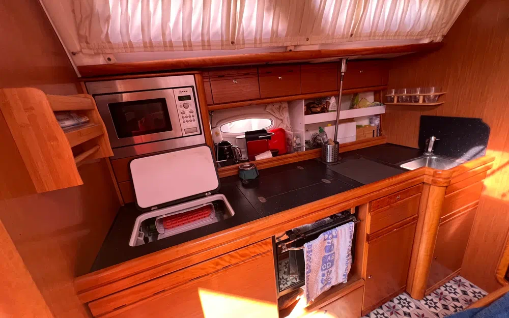 slider 9 Bavaria Cruiser 40