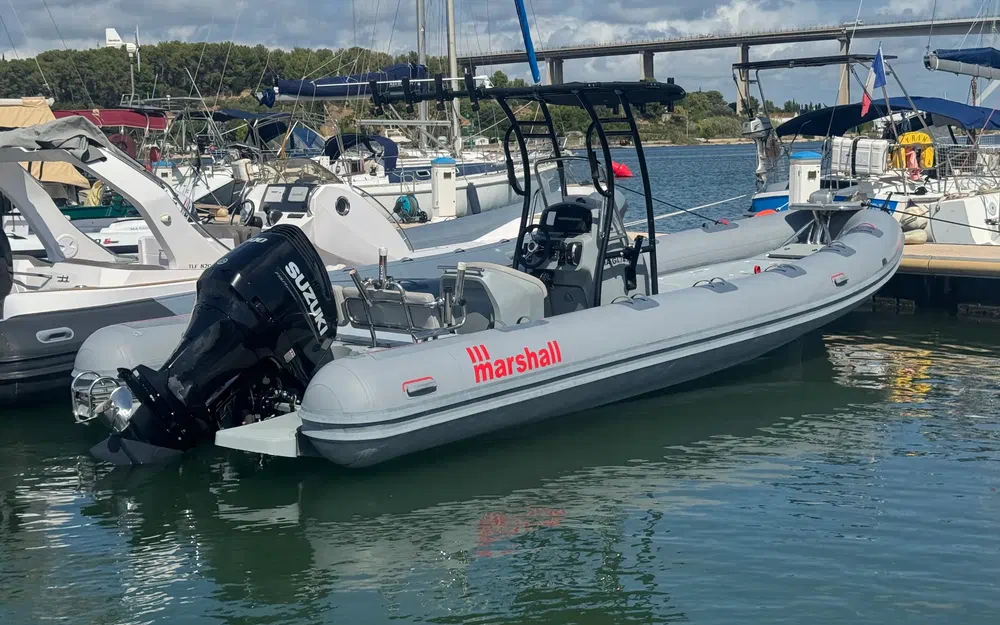 slider 3 Marshall M6 Touring