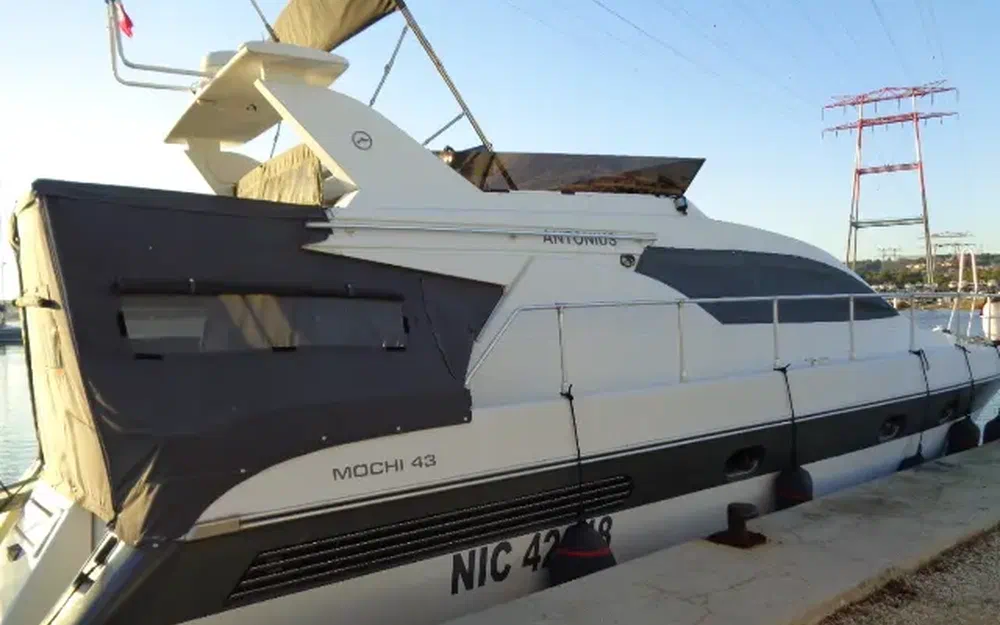 slider 8 Mochi 43 Fly