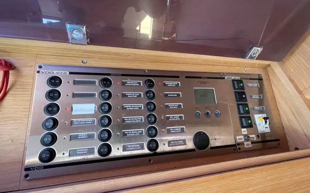 slider 15 Dufour 512