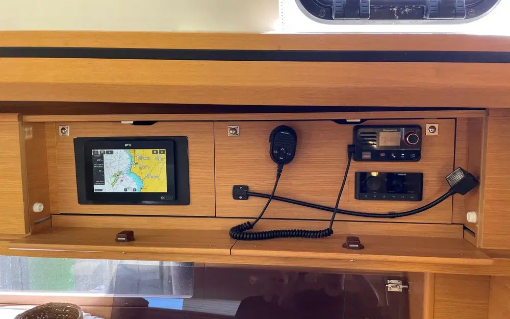 slider 16 Dufour 512