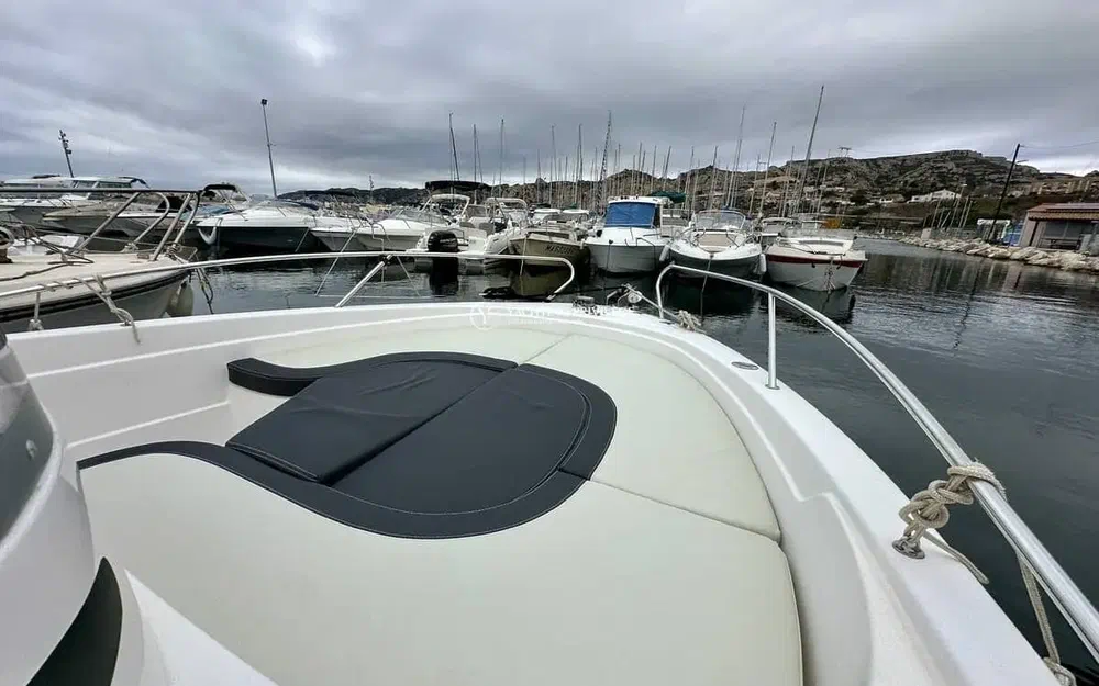 slider 15 B2 Marine Cap Ferret 652