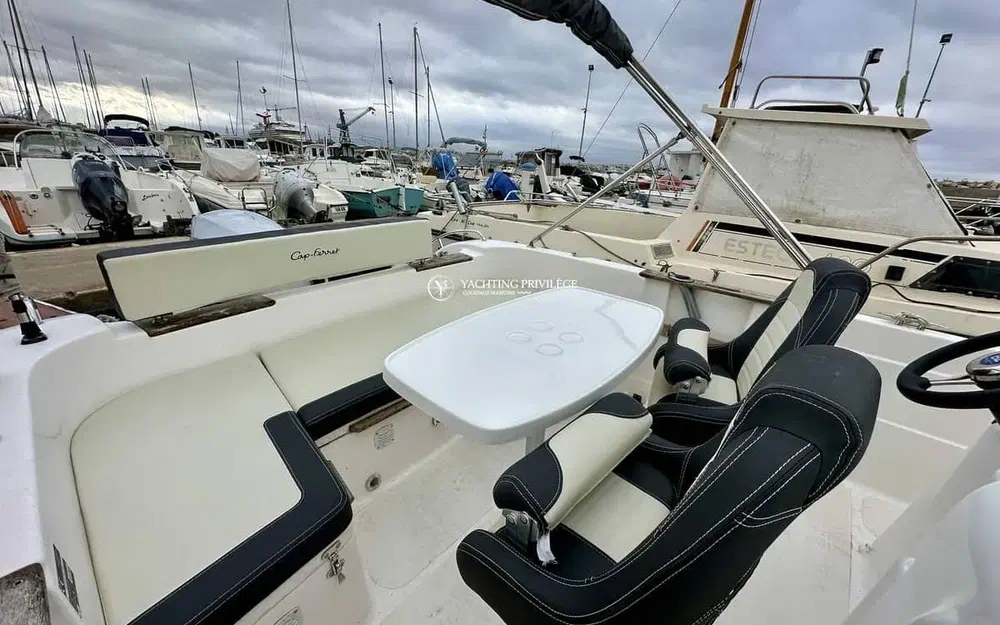 slider 16 B2 Marine Cap Ferret 652