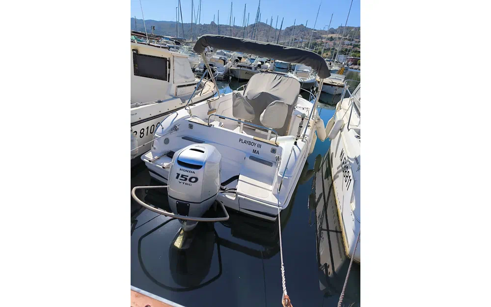 slider 1 B2 Marine Cap Ferret 652