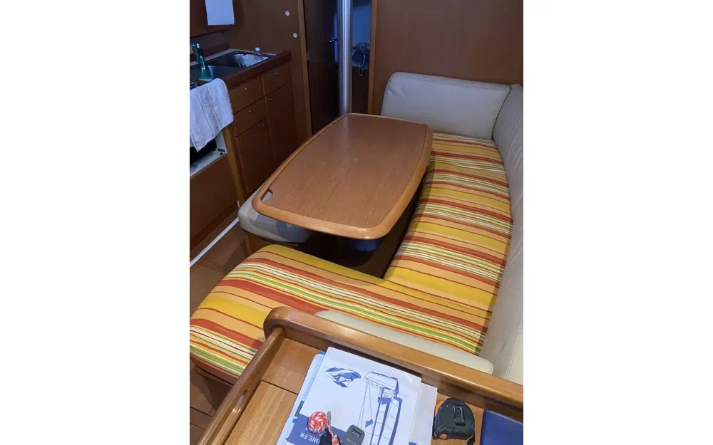 slider 22 Beneteau Cyclades 39.3