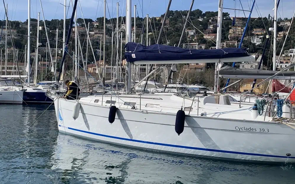 slider 5 Beneteau Cyclades 39.3