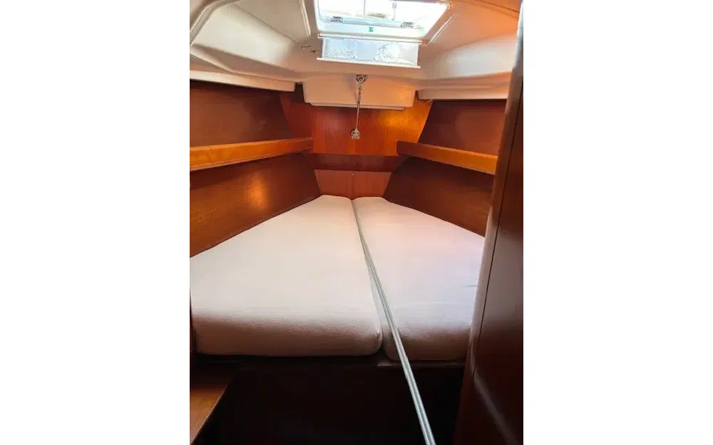 slider 32 Beneteau Oceanis 411