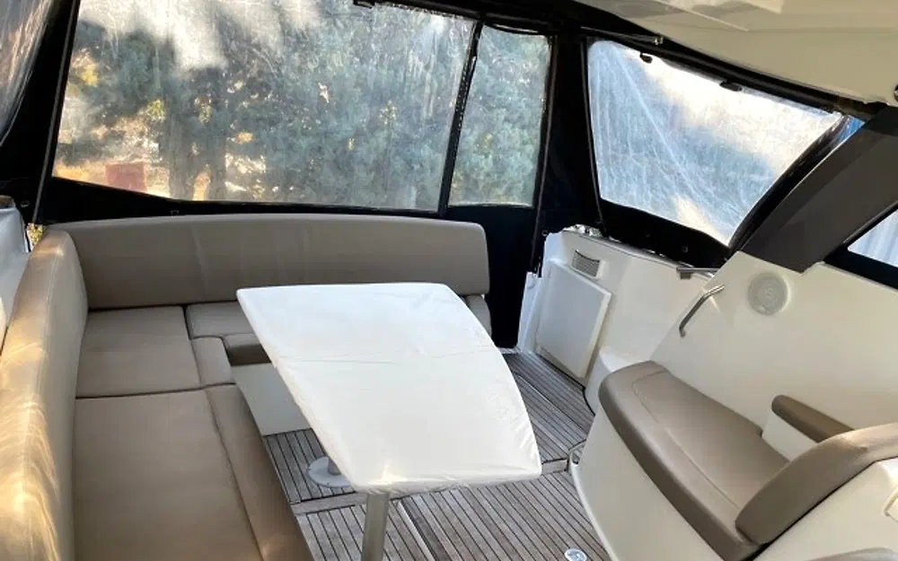 slider 13 Jeanneau Leader 10