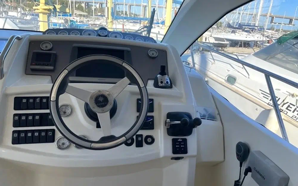 slider 17 Jeanneau Leader 10