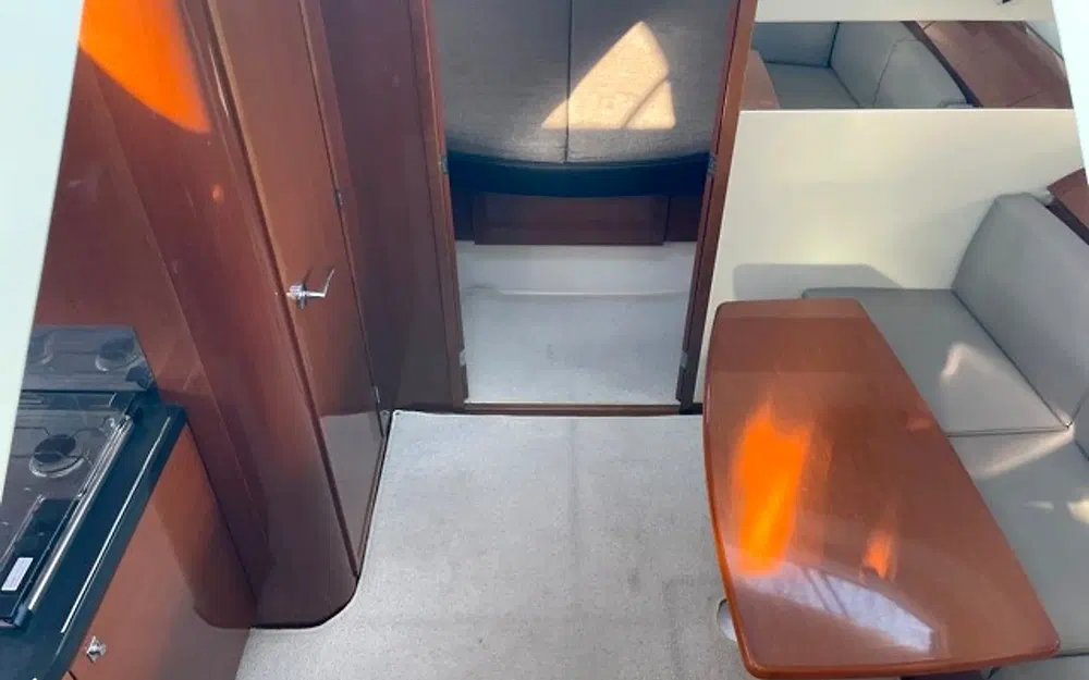 slider 23 Jeanneau Leader 10