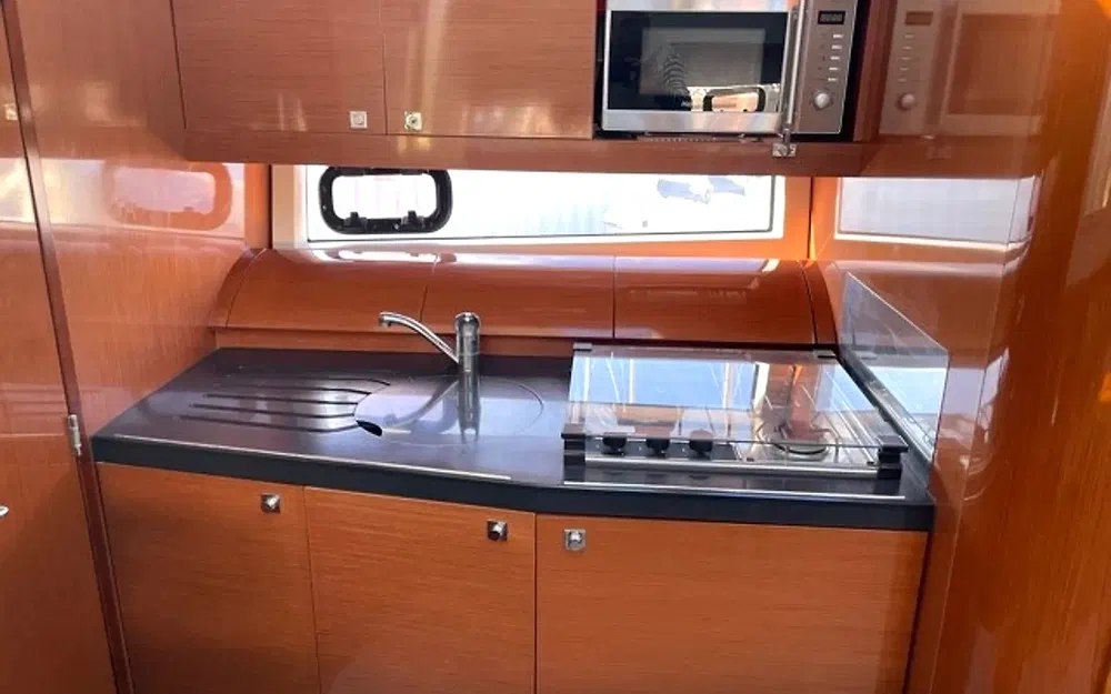 slider 29 Jeanneau Leader 10