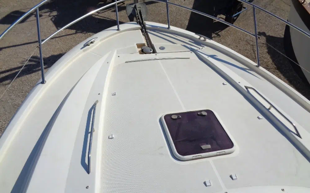 slider 7 Jeanneau Leader 10