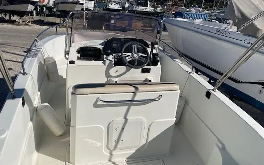 slider 11 Pacific Craft 545 Open