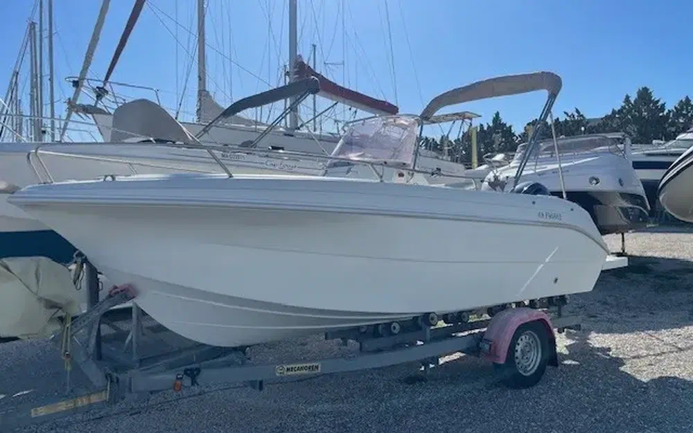 slider 1 Pacific Craft 545 Open