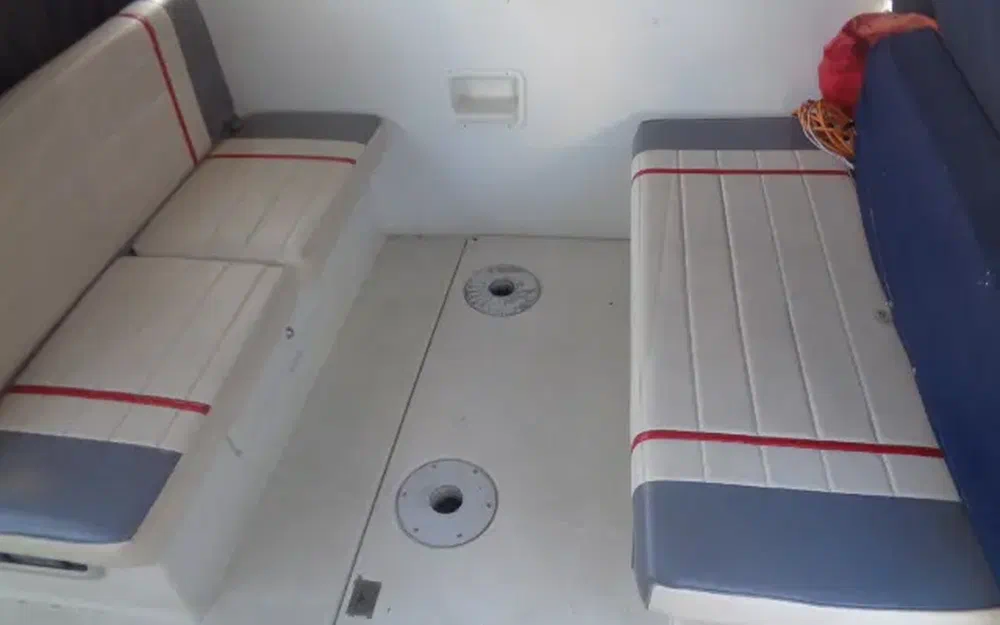 slider 9 Beneteau Flyer 8