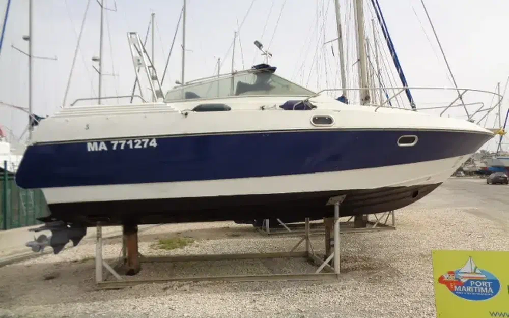slider 1 Beneteau Flyer 8