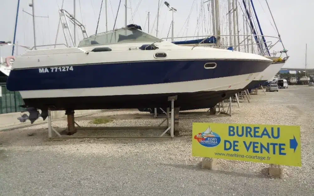 slider 2 Beneteau Flyer 8