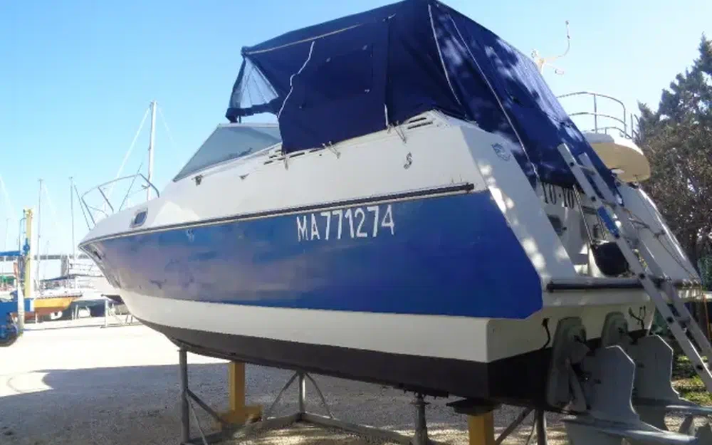 slider 4 Beneteau Flyer 8