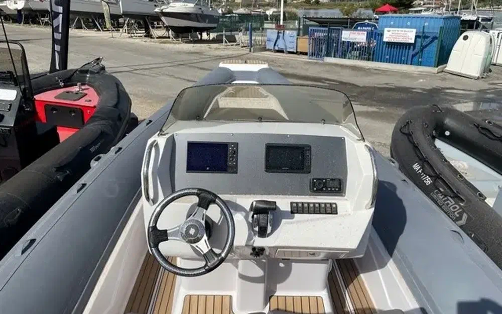 slider 9 Italboats STINGHER 30 GT