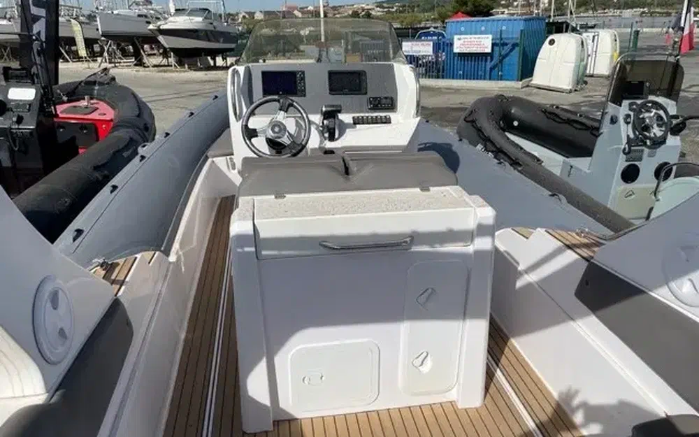 slider 10 Italboats STINGHER 30 GT