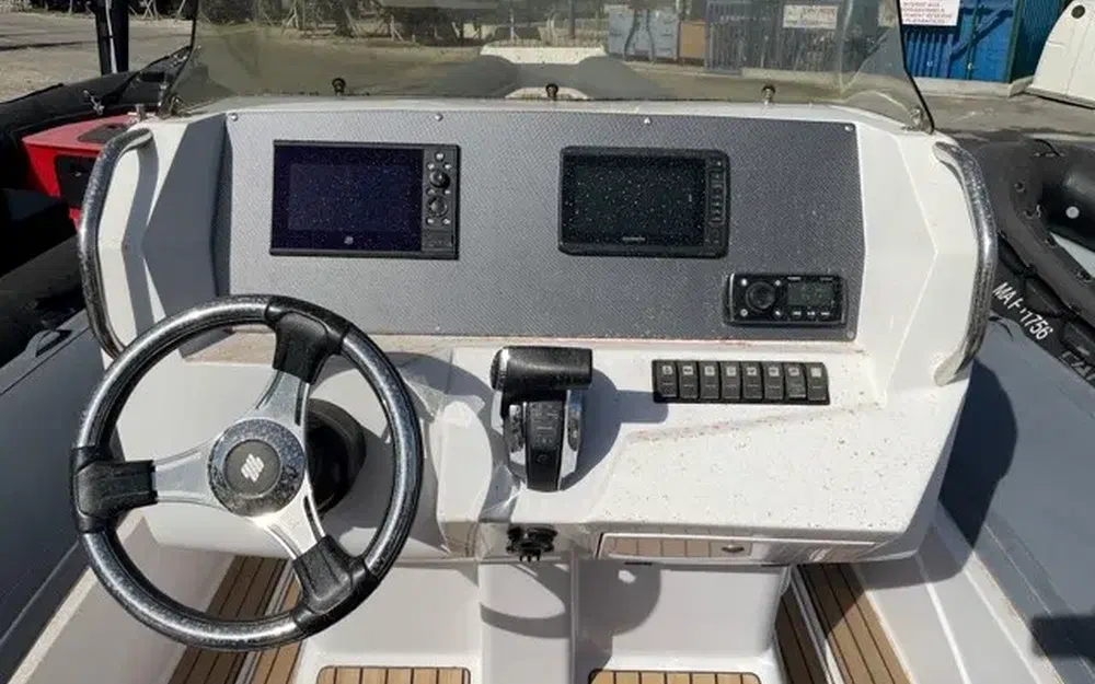 slider 14 Italboats STINGHER 30 GT