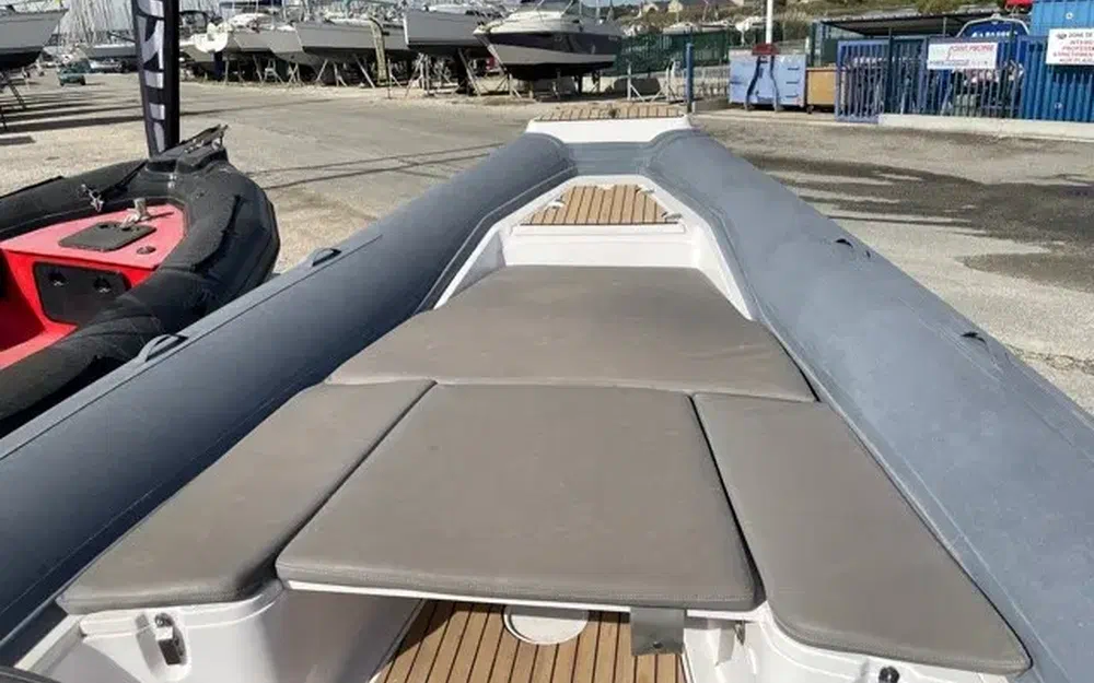 slider 19 Italboats STINGHER 30 GT