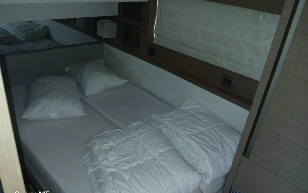 slider 27 Prestige Yachts PRESTIGE 630