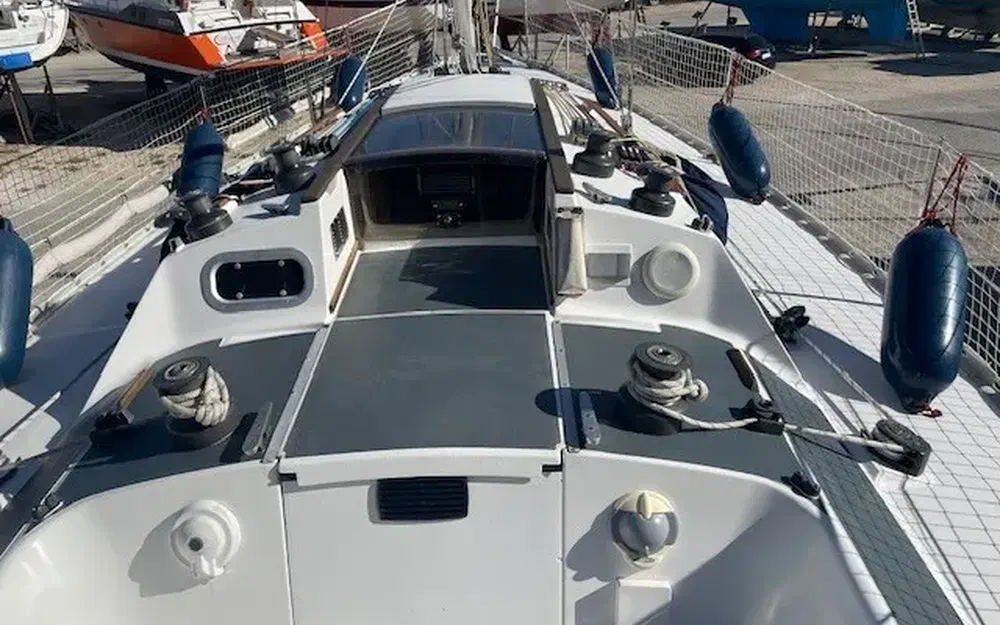 slider 13 Jeanneau Selection 37