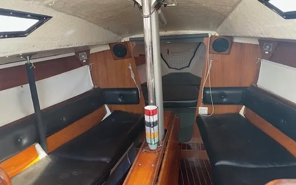 slider 28 Jeanneau Selection 37