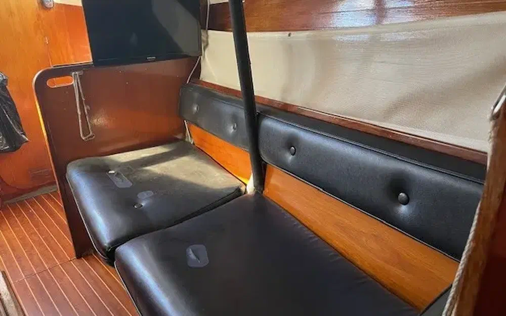 slider 30 Jeanneau Selection 37