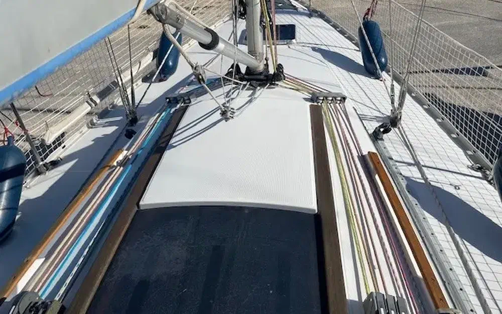 slider 7 Jeanneau Selection 37