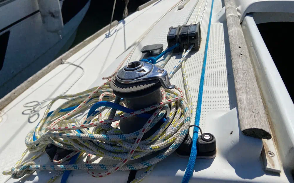 slider 10 Beneteau First 260 Spirit