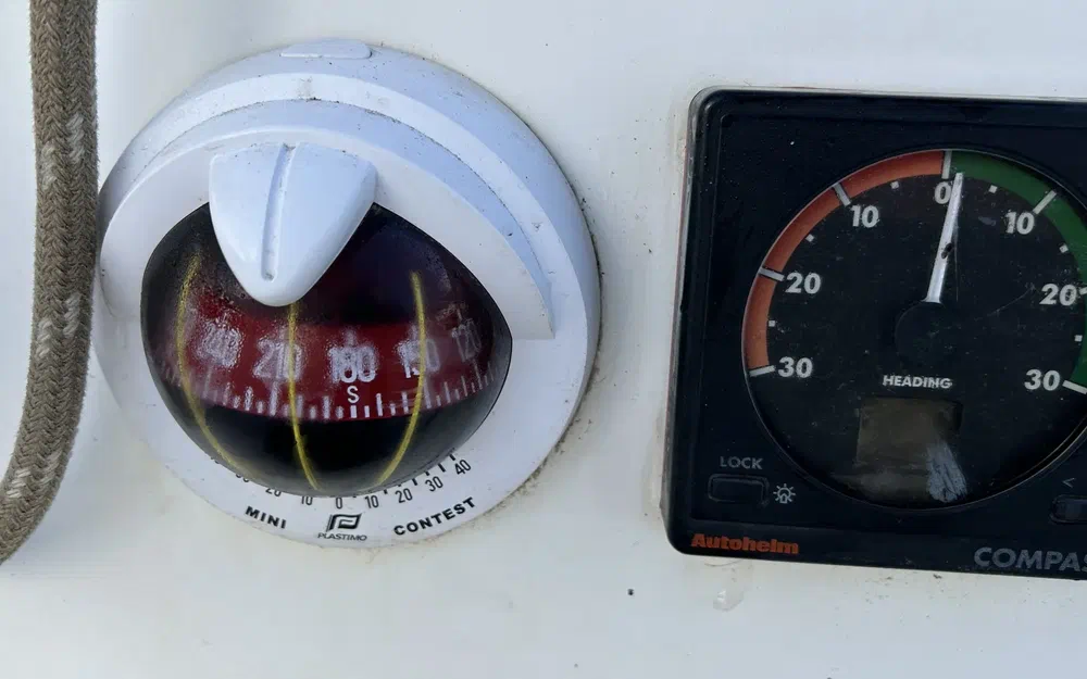 slider 11 Beneteau First 260 Spirit