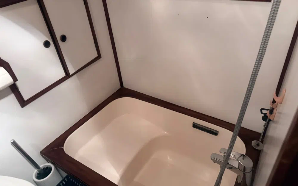 slider 10 Chung HWA Chung Hwa 42 Blue Ocean