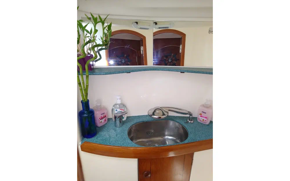 slider 9 Jeanneau Sun Odyssey 43