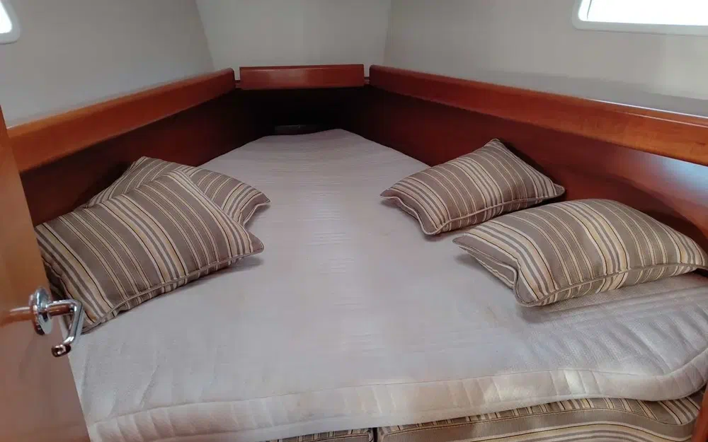 slider 7 Beneteau Oceanis 373 Clipper