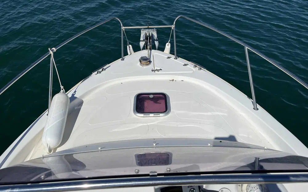 slider 10 B2 Marine 652 Cabin Cruiser
