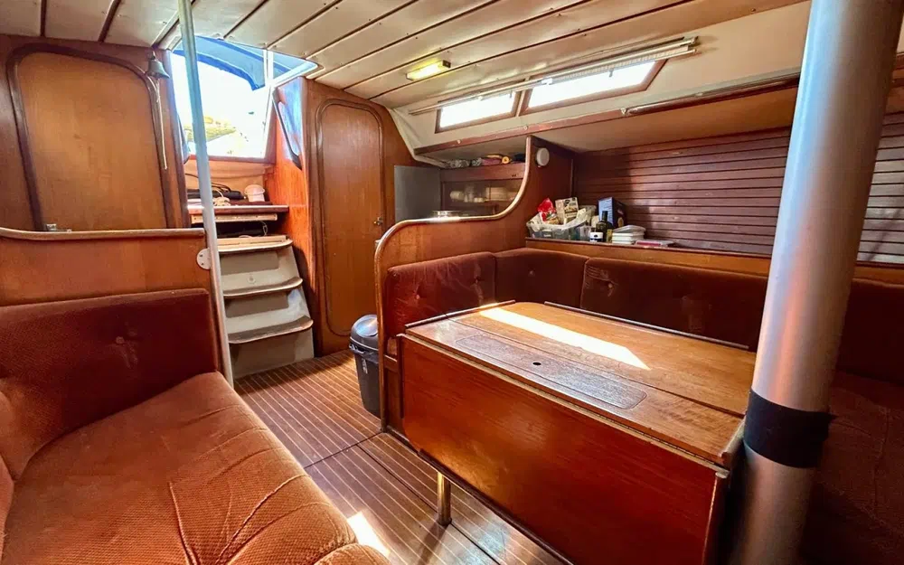 slider 14 Beneteau First 35