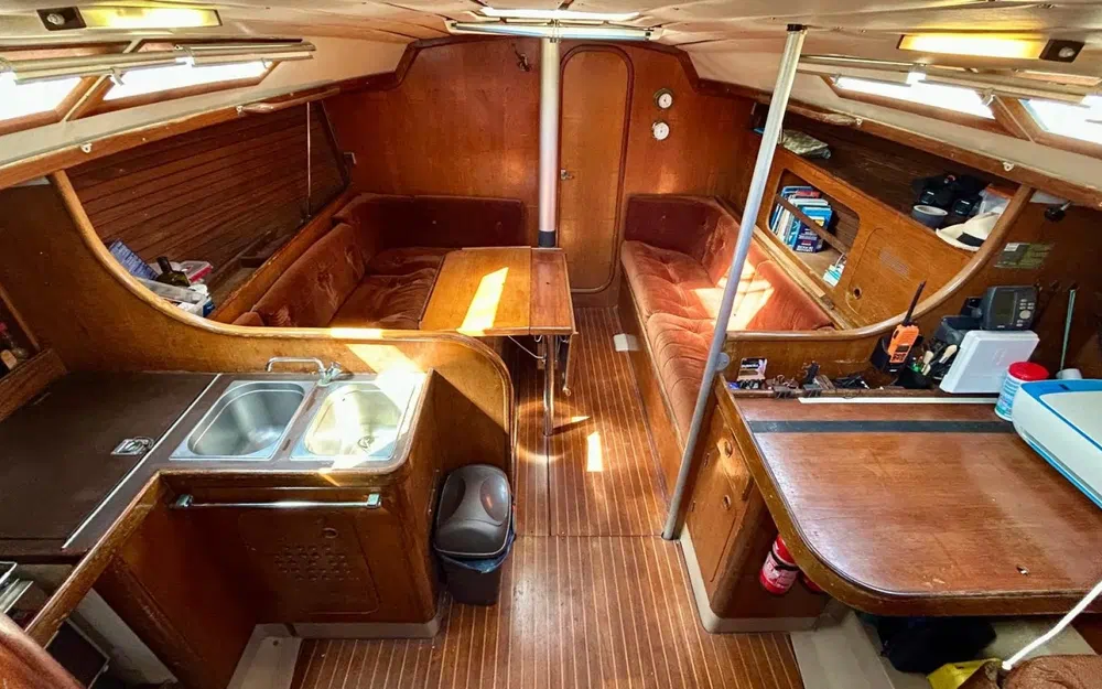 slider 7 Beneteau First 35