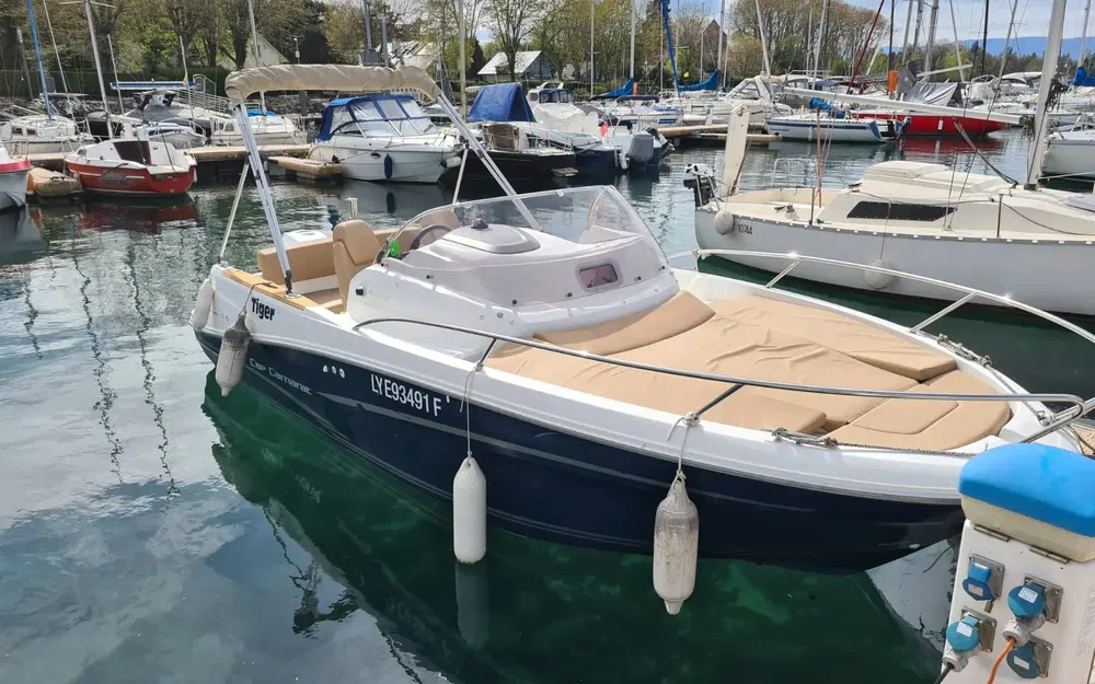 slider 1 Jeanneau Cap Camarat 6.5 WA Serie 2