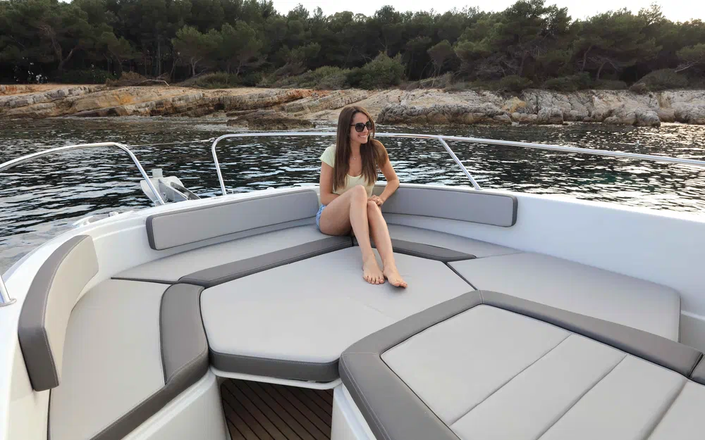 slider 4 Jeanneau Cap Camarat 9.0 CC