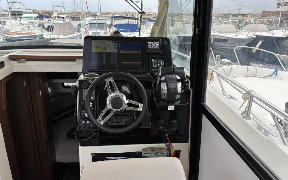 slider 12 Jeanneau Merry Fisher 895 Sport