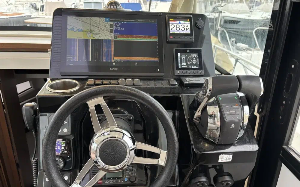 slider 14 Jeanneau Merry Fisher 895 Sport