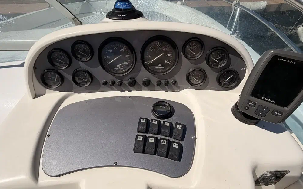 slider 9 Rio 850 Day Cruiser