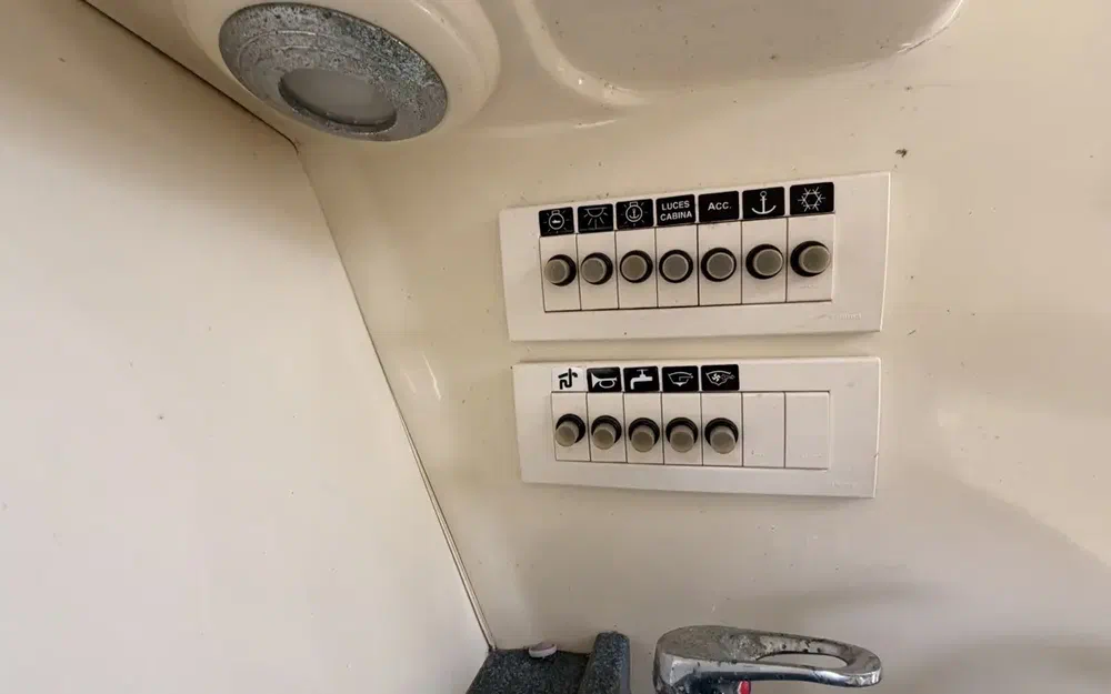 slider 30 Rio 850 Day Cruiser